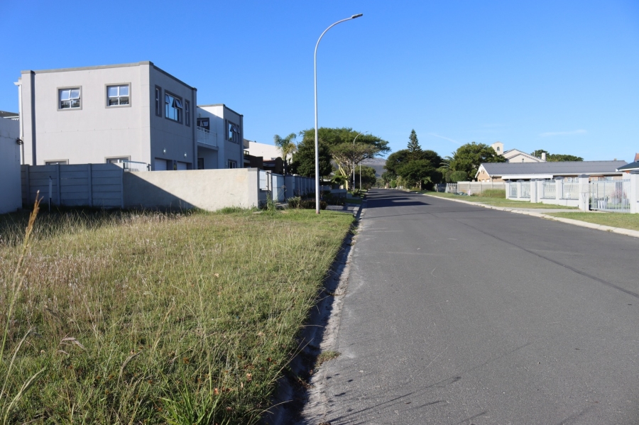 3 Bedroom Property for Sale in Heuningkloof Western Cape